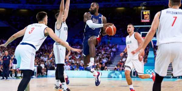 8-College-Basketball-Dynasties-That-Dominated-the-NCAA