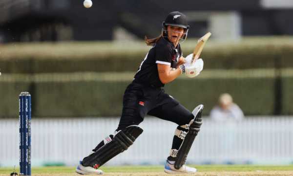 
Ranking-of-Current-Womens-Cricket-Stars-6.jpg