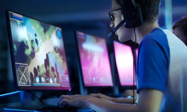 10 Esports Games Dominating the Global Scene